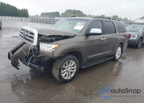 2010 Toyota Sequoia Platinum z USA, uszkodzony, nr VIN 5TDYY5G12AS027836